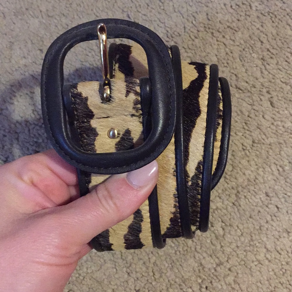 Ann Taylor animal print belt, size small